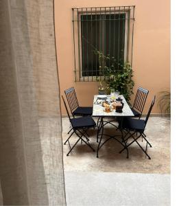 2BR Apt Private Backyard with Washer & Dryer