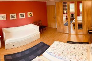 Geräumige Wohnung mit Terrasse in ruhiger Lage