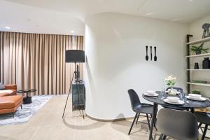 Cosy One-Bedroom Apartment in Mercury Tower by Zaha Hadid