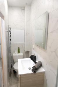 Appartements Joli studio Clim & Wifi : photos des chambres