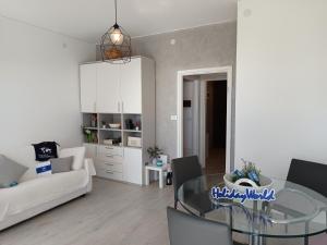 Seaside Heritage Retreat by Holiday World