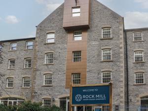 2 Rock Mill Holiday Apartments