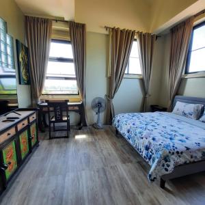 Naiharn high view villa