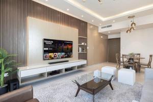 2Bed-400m from Burj Khalifa- Heart of Dubai