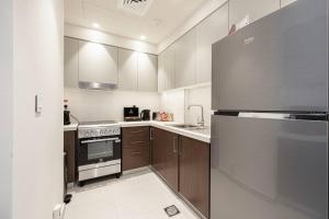 2Bed-400m from Burj Khalifa- Heart of Dubai
