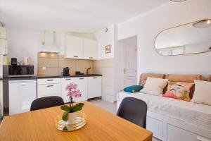 Maisons de vacances L-atypique, avec terrasse a 150M de la plage : photos des chambres