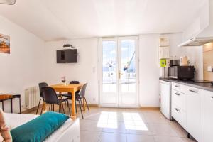 Maisons de vacances L-atypique, avec terrasse a 150M de la plage : photos des chambres