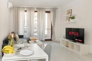 Elit Park apartment Bright & Cozy - Manole