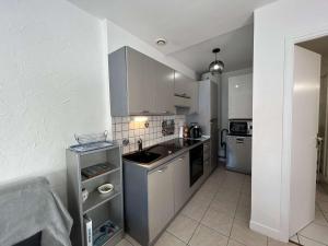 Maisons de vacances Maison de Vacances avec Terrasse Dallee, 6 Couchages, a Deux Pas de l'Ocean a St-Jean-de-Monts - FR-1-224C-94 : photos des chambres