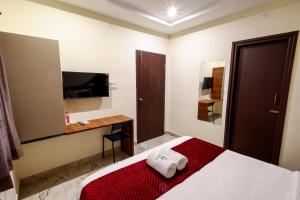 Olive Nest- Tirupati Bus Stand- 300 Meters, Railway Station- 400 Meters