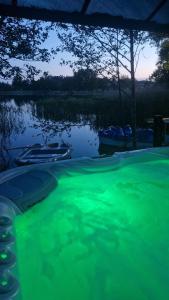 Dom nad jeziorem Mazury - Pod Napięciem