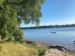 Trädgårdshuset, havsnära och modernt