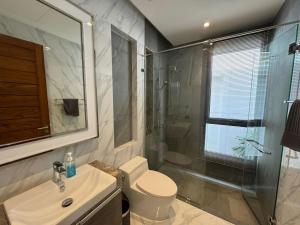 Luxury Breeze Villa with private pool & maid