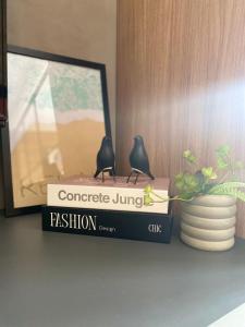 F1407 · 5 Stars: Industrial Loft Frei Caneca | Paulista