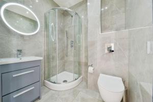 Brand New Luxury Penthouse 2 Bedroom 2 bath