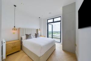 Brand New Luxury Penthouse 2 Bedroom 2 bath