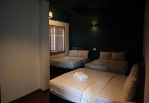 Room V Kluang Parade By SECOM