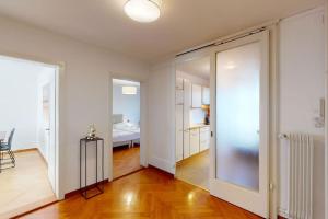 Sunny and quiet 1BR flat city center - Parkview 5