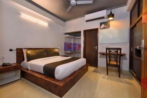 Collection O Ratiram Palace BY Wamson