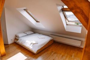 Central Riverside Duplex loft