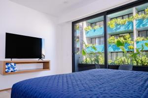 Menesse Town Tower 203 condo