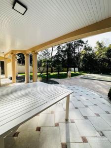 Villas Spacieuse et confortable villa avec piscine - L-Imperiale : photos des chambres