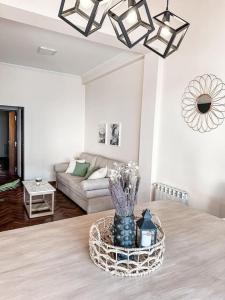 Lujoso amplio dpto para 8 en Salta con cochera - Bonavista Rentals