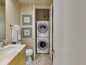 Diamond Beach 609 - Sunrise On The Coast