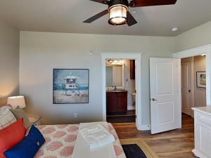 Pointe West 303 - Beachside Blue Sailfish