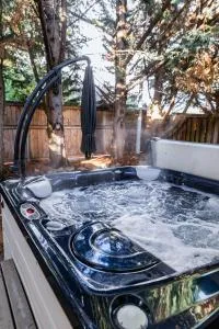 Backyard hot tub for your family - Camas