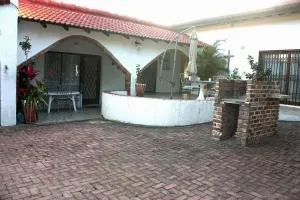 Unwind in Paradise - Portobello