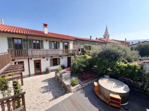 Historic Wine-Stone House