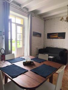 B&B / Chambres d'hotes Chateau Lafite Monteil - proche Bordeaux : photos des chambres