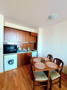 Vihren Palace Residence, close to Gondola lift,211