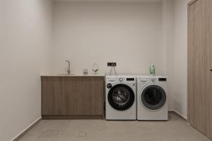 Kymothoe Elite Villas