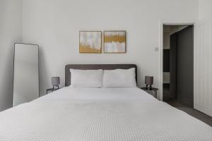 Blueground Clerkenwell Elevator laundry LON-598