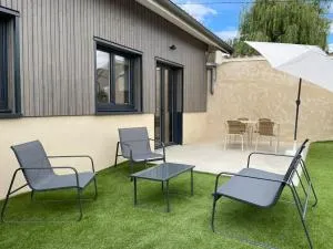 Le petit chalet de la Ronzière de Miss K - Cormoranche-sur-Saône