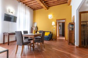 Travel Meditation House by Pleiades Home