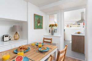 Gwel Porth - St Ives - Sea Views