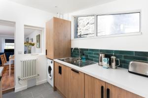 Gwel Porth - St Ives - Sea Views