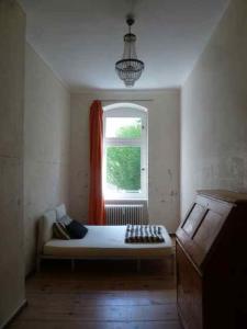 Classy, bright Kreuzberg Apartment