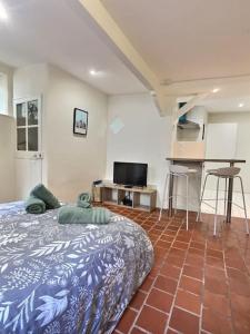 Côté Cour de Miss K