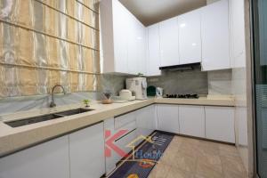 K Home - Cozy 3-Storey Landed 5R4B-16 Pax- 5mins City Centre & IMAGOMALL