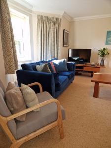 Sandy Gem - Viking Bay Getaway