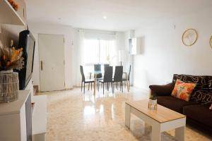 Amplia casa en Granada ideal para familias