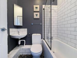 The Apartment at Waterloo Sea View by Brighton Holiday Lets