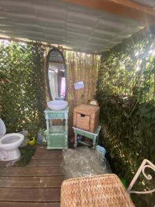 Sejours a la campagne Roulotte individuelle dans le maquis Corse : photos des chambres