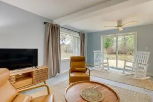 Walk to Beach and Lake Michigan Manistee Bliss! - Irons