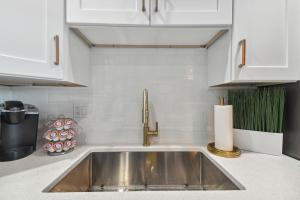 Fabulous Golf and Marina Community Condo