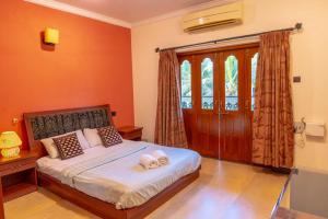 Calangute Candolim Beach Bay villas and Apartments